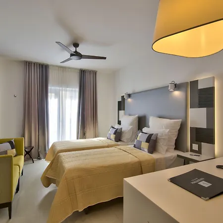 Valentina Hotel Saint Julian's